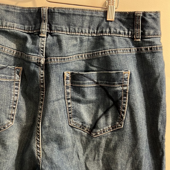 Lane Bryant Bootcut Jeans size 18 short - Picture 7 of 7